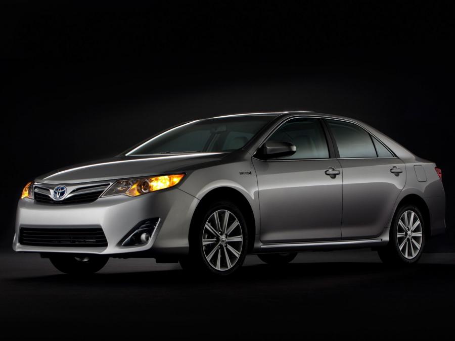  Toyota Camry Hybrid 2011 года  (US) (фото 17 из 24)
